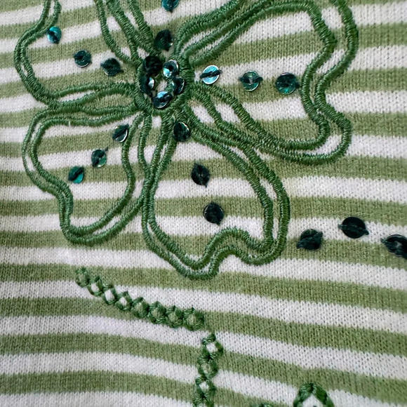 Shenanigans 6 Green & White top w/Embroidery & Sequins below a white V-neck - Picture 7 of 12
